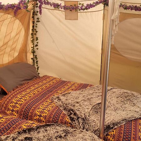 Отель Glamping In Dromineer Экстерьер фото