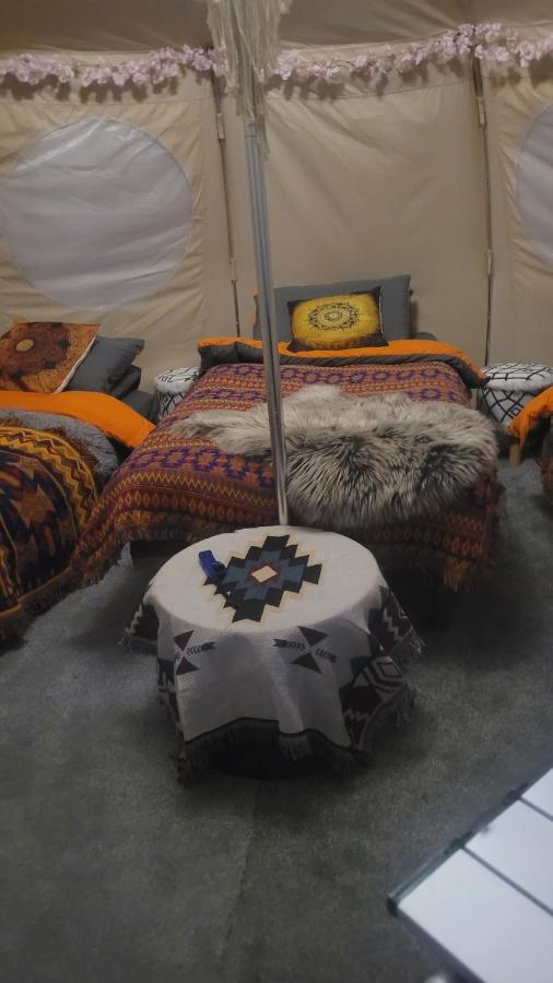 Отель Glamping In Dromineer Экстерьер фото