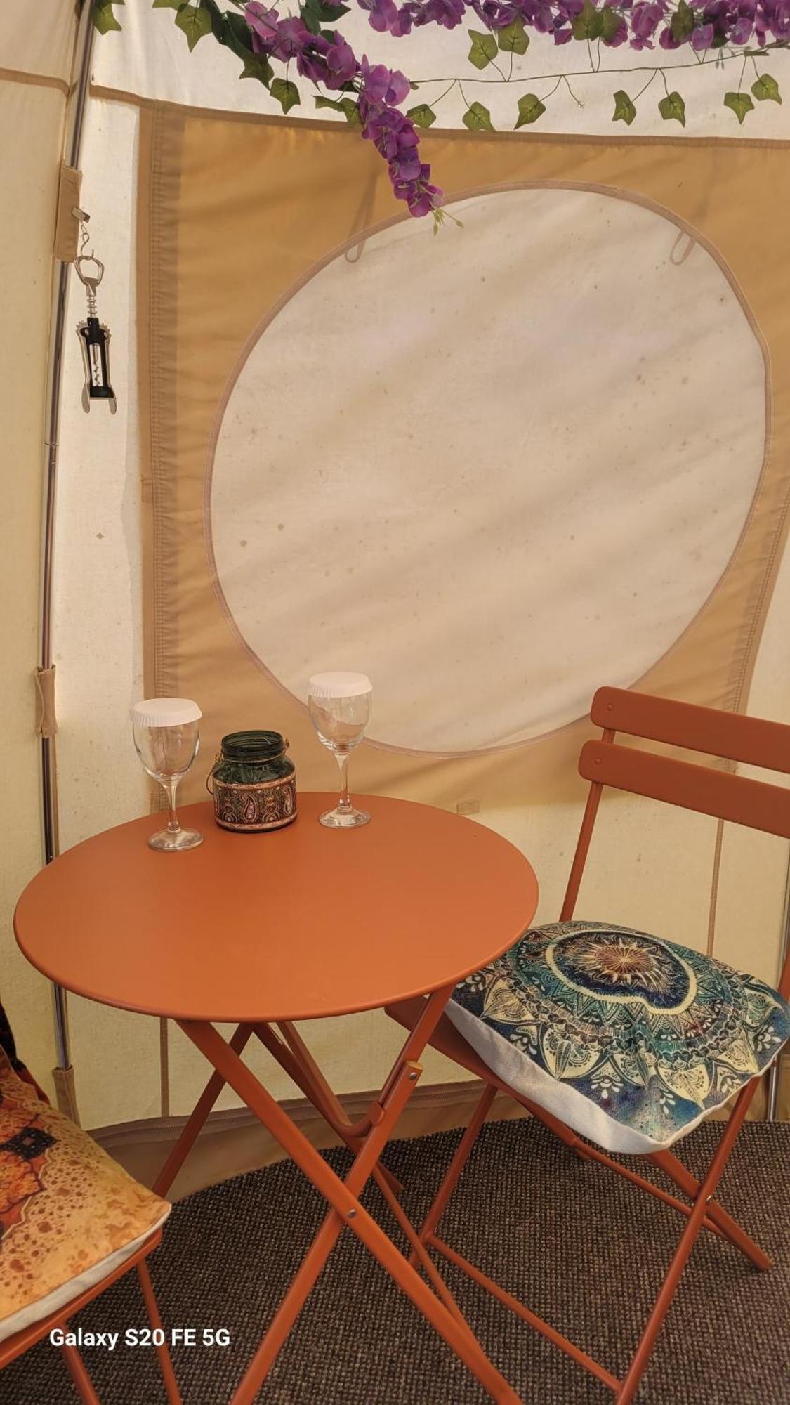 Отель Glamping In Dromineer Экстерьер фото